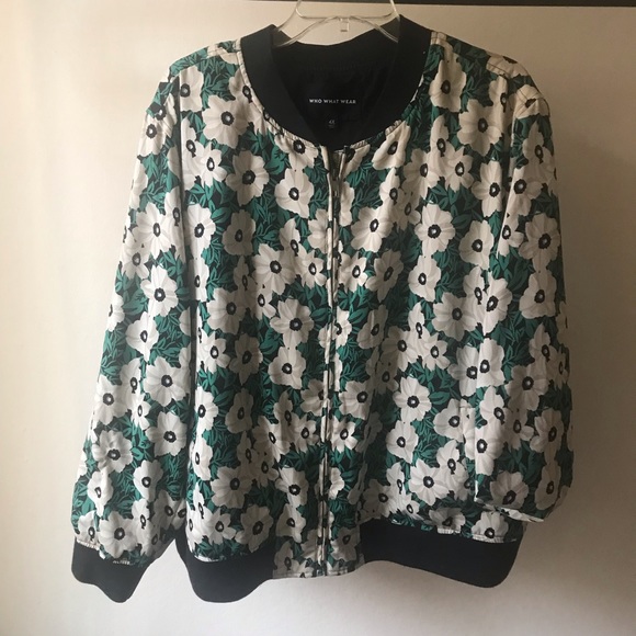 ✨HOST PICK✨who what wear floral bomber jacket - Picture 2 of 3